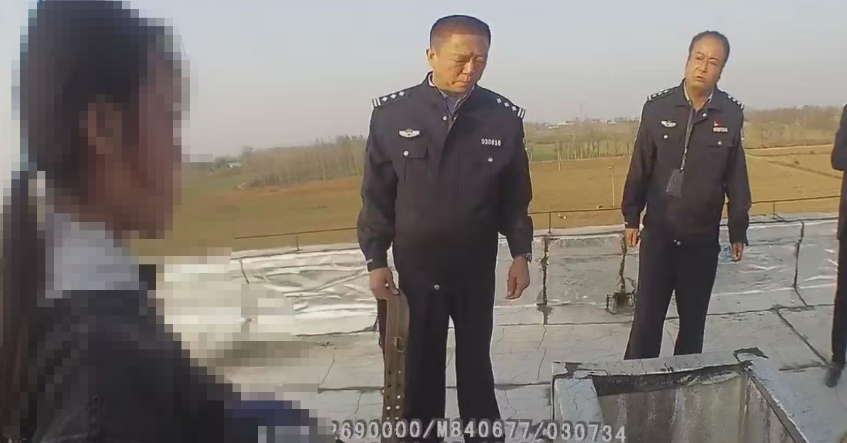 接到警情后,叶县公安局值班局领导李朝阳政委立即