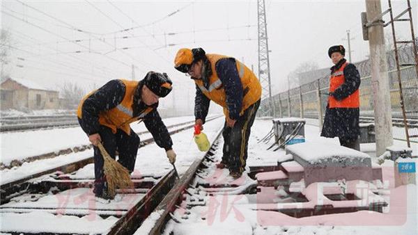 降雪致部分途经郑州东站列车停运 停运列车30
