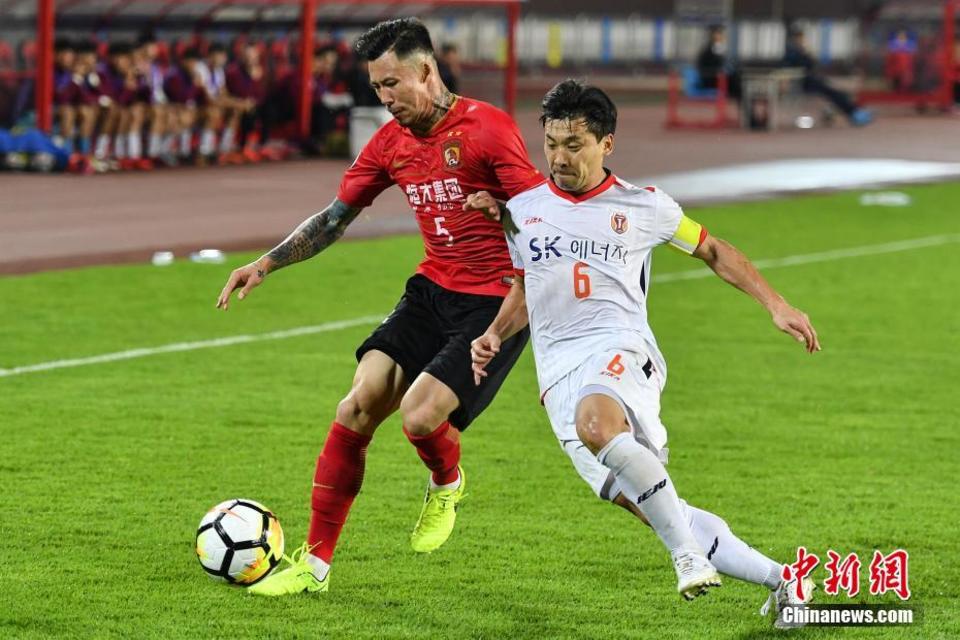 2018亚冠联赛：广州恒大5比3逆转战胜济州联