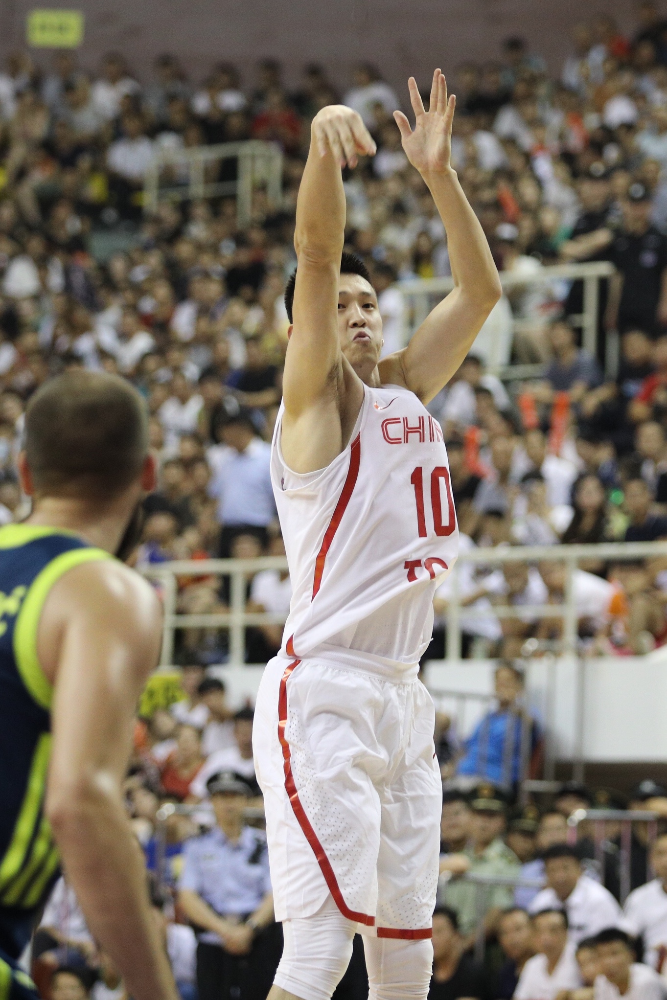 【大河网景】2018中斯国际男篮对抗赛在河南