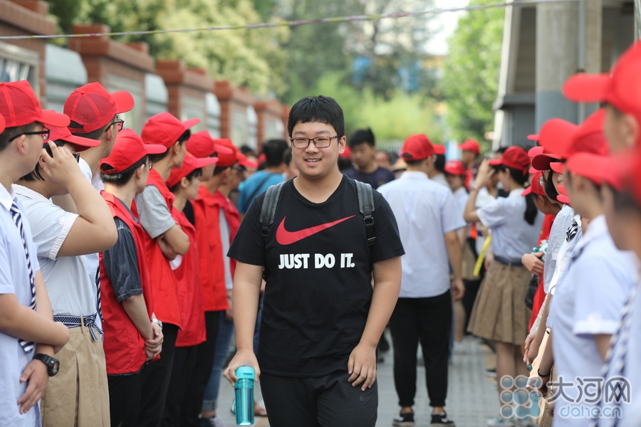 luJU8k-lOICLaM5u0sZGIbBJrraj