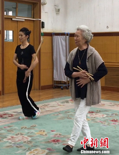 京剧名家艾美君学戏不能光想出名要有文化底蕴