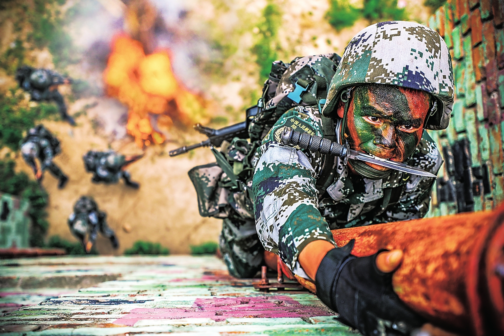 军魂发源地一次普通的野外驻训让红一连成了特殊的军人家长