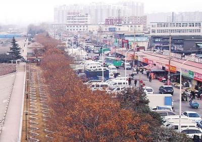郑州三环边的“菜篮子“陈砦蔬菜批发市场管理方将正式撤离