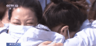 『同济医院』奉献过汗水 流过泪水 武汉同济医院送别支援医疗队