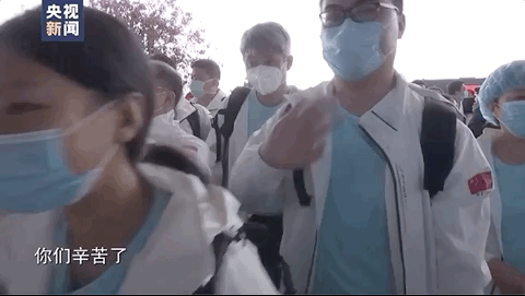 #民用航空#太好哭了！这76天的隔“空”对话，“违规”却感人