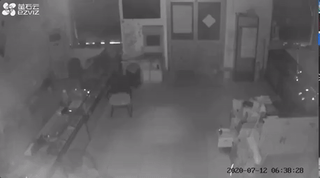 地震|现场画面！唐山发生5.1级地震：家中瓷砖被震掉 货架商品落一地