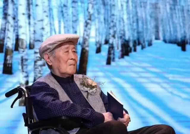 著名电影剧作家、诗人白桦逝世享年89岁 代表作有《苦恋》等