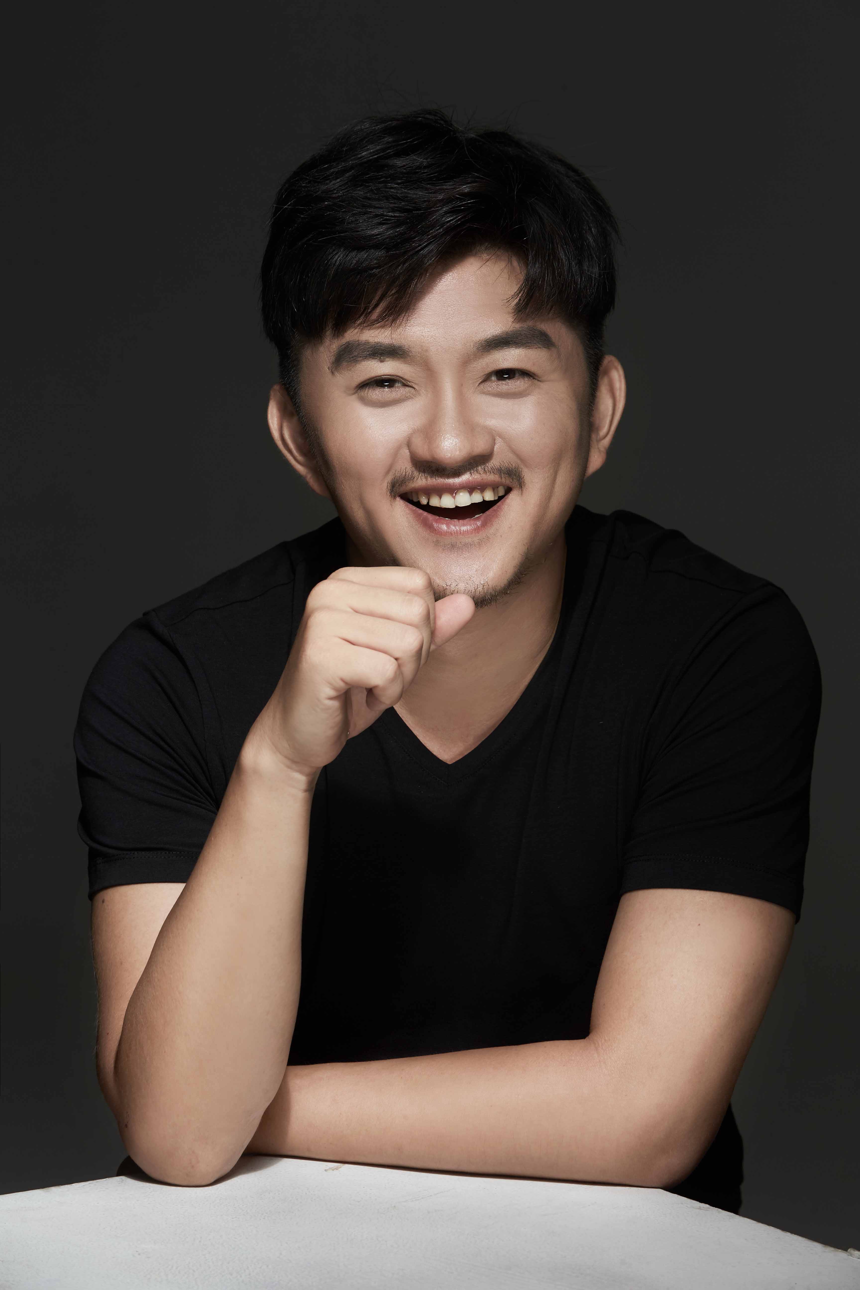 李浩天新片《八岁的爸爸》开机 用心传递温暖大爱-手机大河网