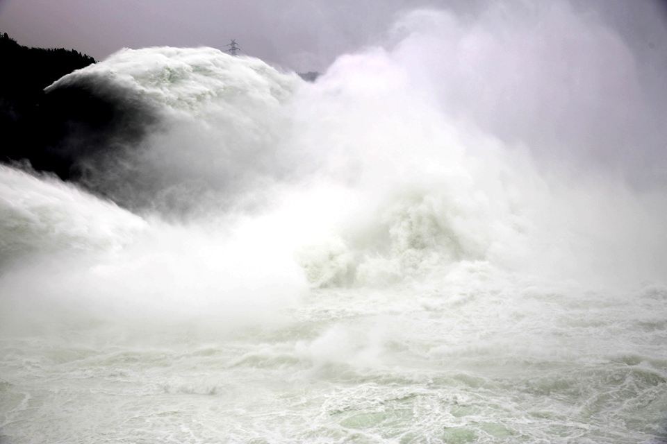 济源黄河小浪底开启洪水调度运用模式