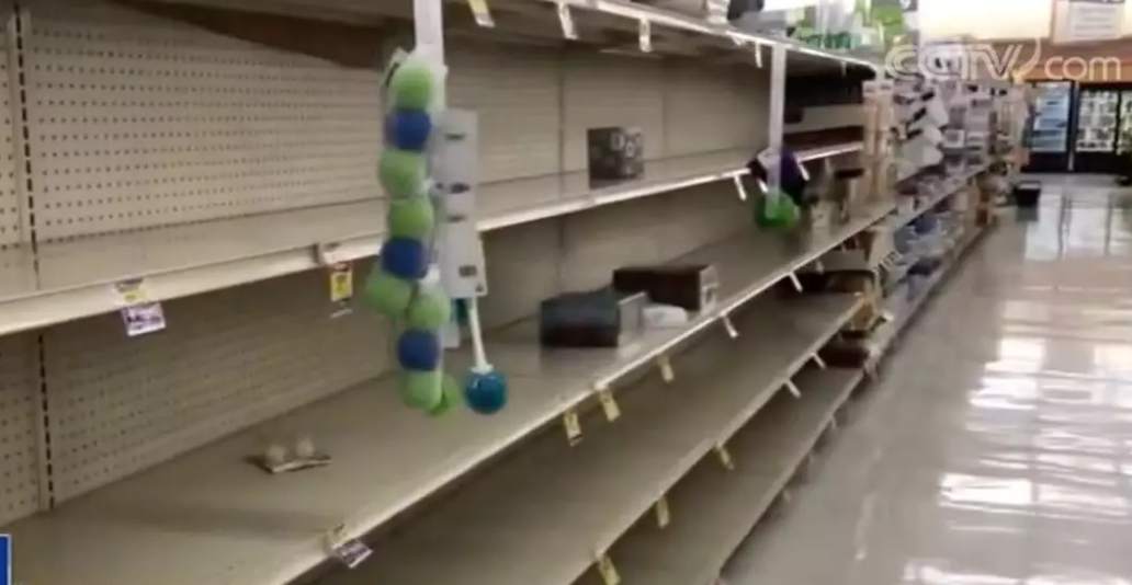 「卫生纸」为啥抢卫生纸？美国民众：我也不知道，太疯狂了