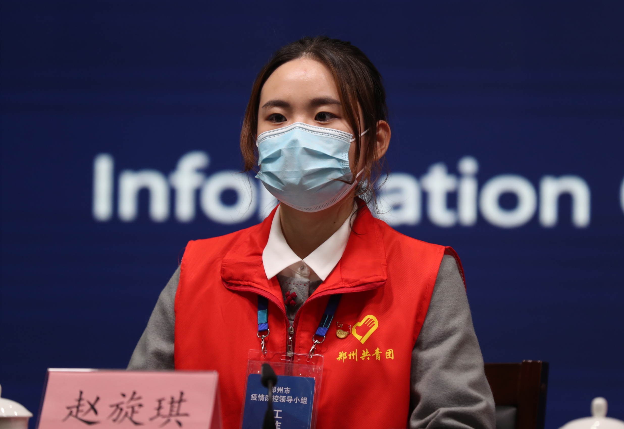 #疫情#作为大学生疫情防控志愿者 她的故事走进人民网《人民的战役》直播栏目