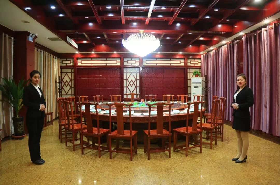@堂食就餐探访报道之七丨济源：小兴东外卖生意不错