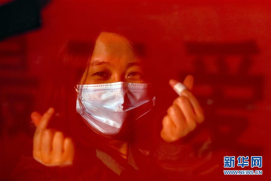 【武汉机场】最美逆行者，武汉永远记得你！——首批援鄂医疗队返程纪实
