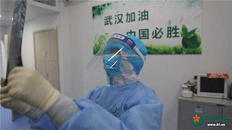 【】一线抗疫群英谱｜盛华：我是个医生，来了就是要救人的