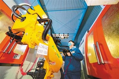 [自贸试验区]前两个月海南、福建、浙江自贸试验区引资增速均超100%—— 18个自贸区，引资开放不停步