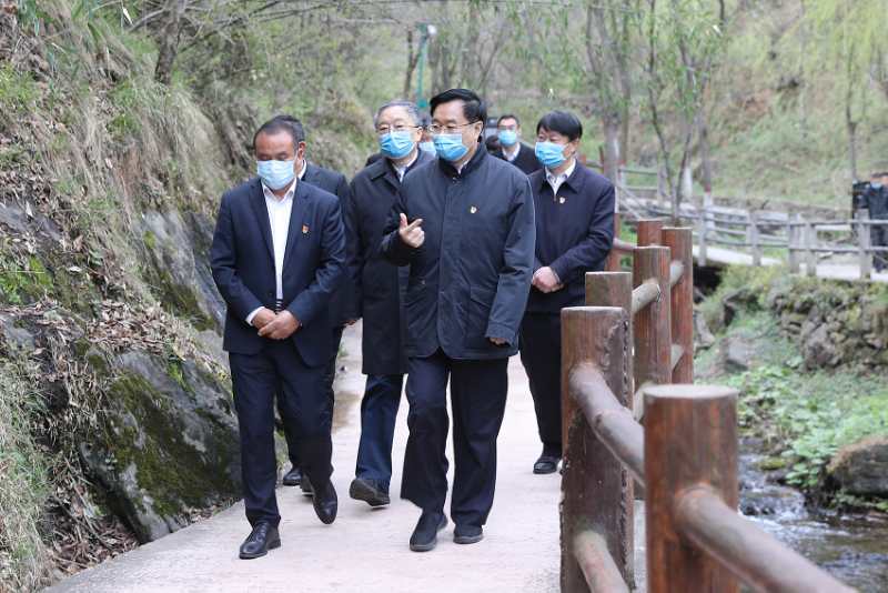 王国生：快讯！王国生到栾川县调研脱贫攻坚、乡村旅游等工作