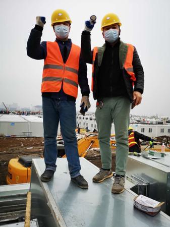 『武汉生活』雷神山不知道他们的姓名：有工人带着工具连夜开车赶来