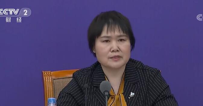 贫困问题■国务院扶贫办：贫困劳动力外出务工人数增加665.9万