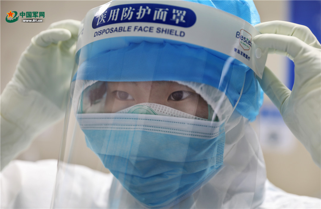 #刘思彤#刘思彤：武汉一线最年轻的士兵护士