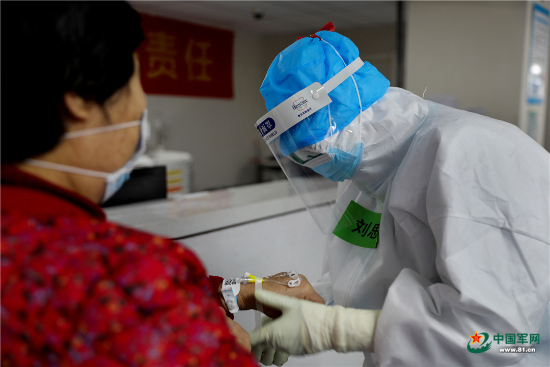 #刘思彤#刘思彤：武汉一线最年轻的士兵护士