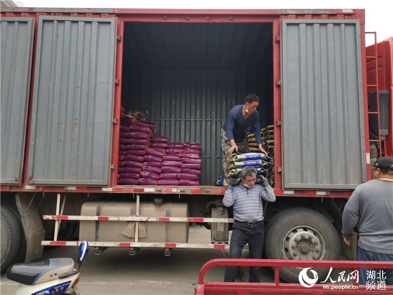 「大米」武汉“米袋子”充足吗？记者实探：粮食热销供应充足