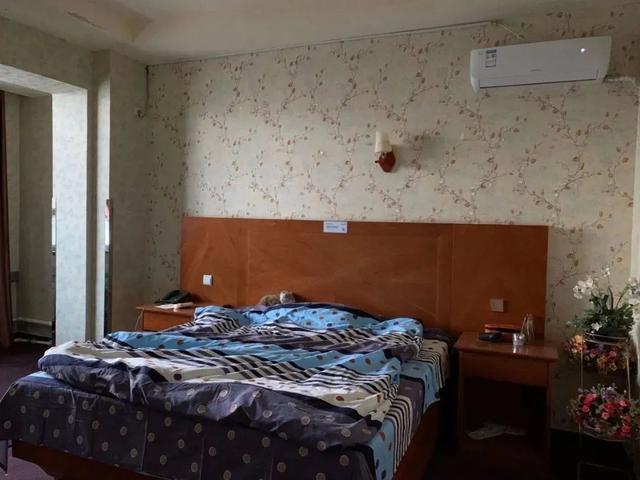 【杨奇】归国留学生谈隔离生活：比心工作人员，要特别夸一下“一日三餐”