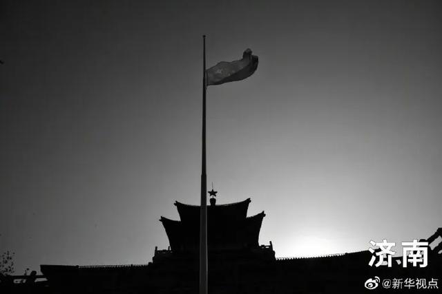 『』世人鸣笛千万，你们听到了吗？