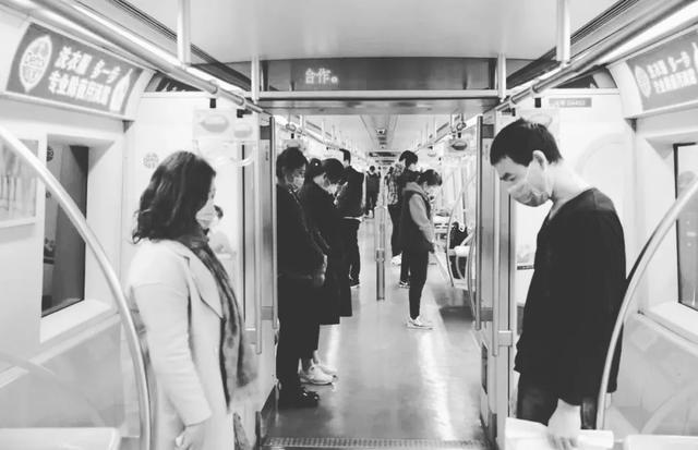 『』世人鸣笛千万，你们听到了吗？