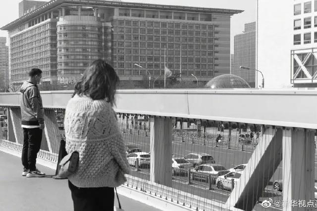 『』世人鸣笛千万，你们听到了吗？