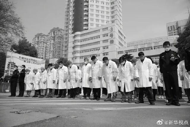 『』世人鸣笛千万，你们听到了吗？