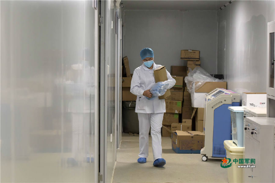『』重温人民军队战“疫”的难忘时刻