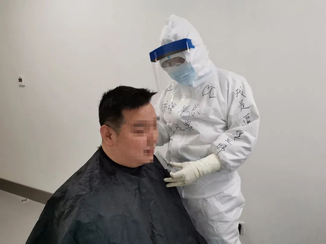 『』重温人民军队战“疫”的难忘时刻