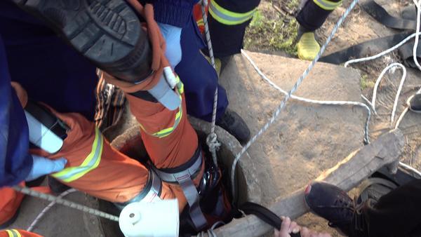 『消防员装备』当心！4月以来，河南已发生多起深井“咬人”事故，其中7起涉及孩子和老人