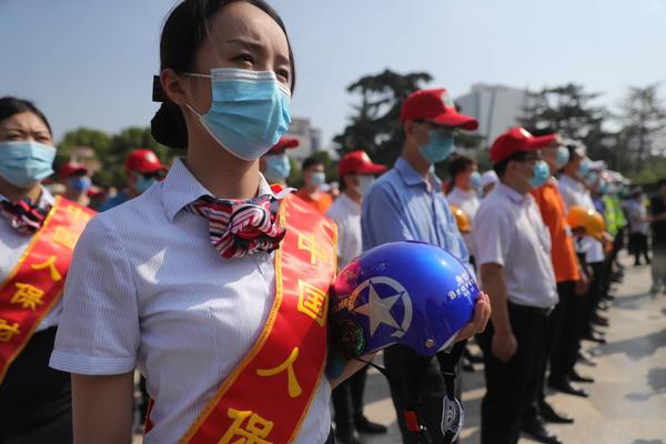 摩托车头盔骑小电电要戴头盔了！6月1日起，这些重点区域要严查！