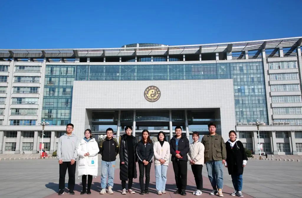 真赞，省十佳校媒！