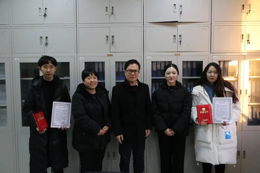 真赞，省十佳校媒！