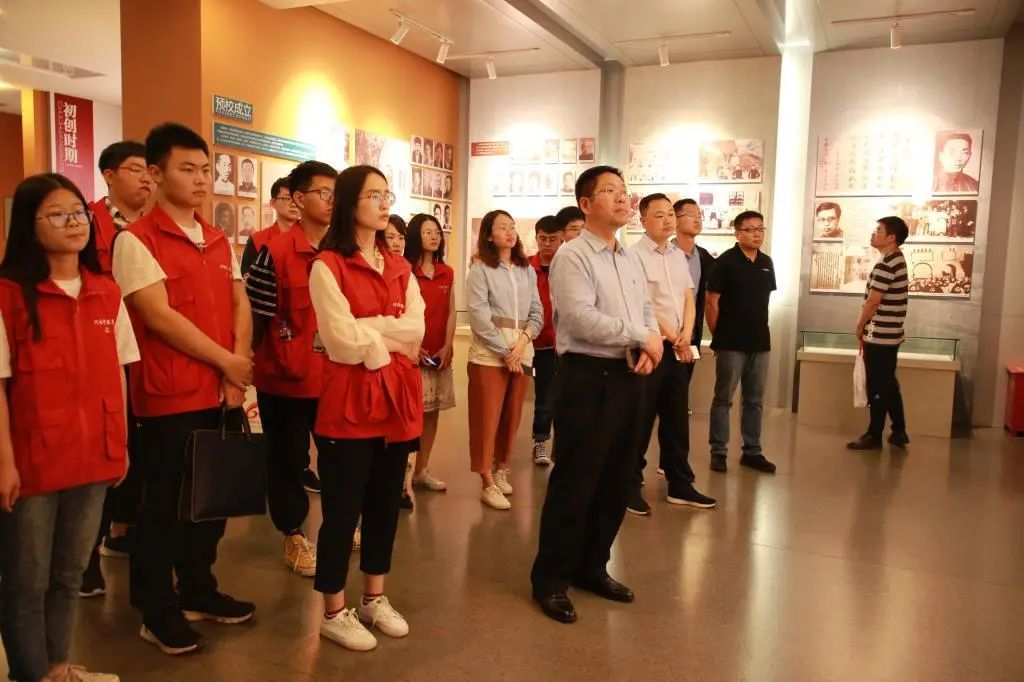 真赞，省十佳校媒！