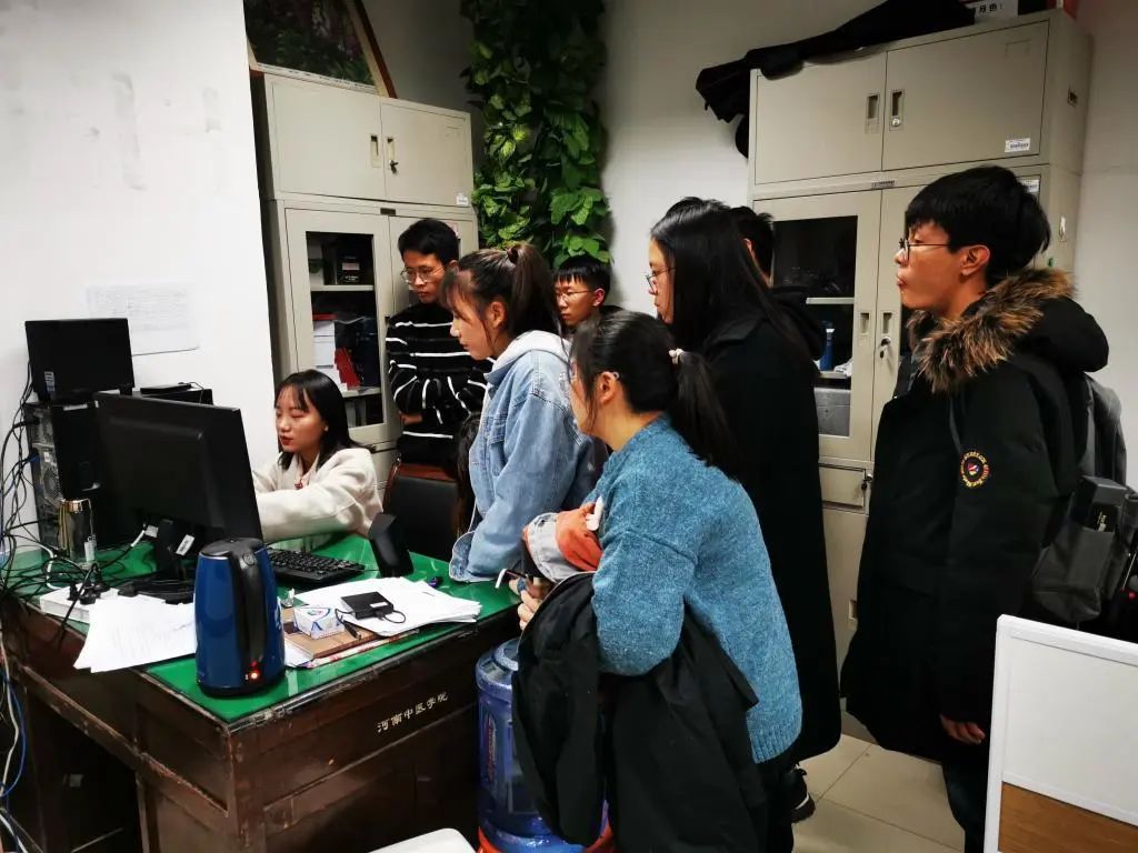 真赞，省十佳校媒！