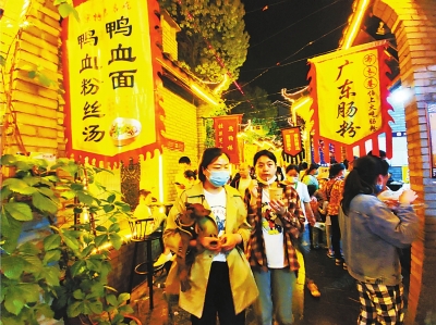 漯河夜游记｜乘古色古香的画舫游船，品“夜漯河”的精彩生活