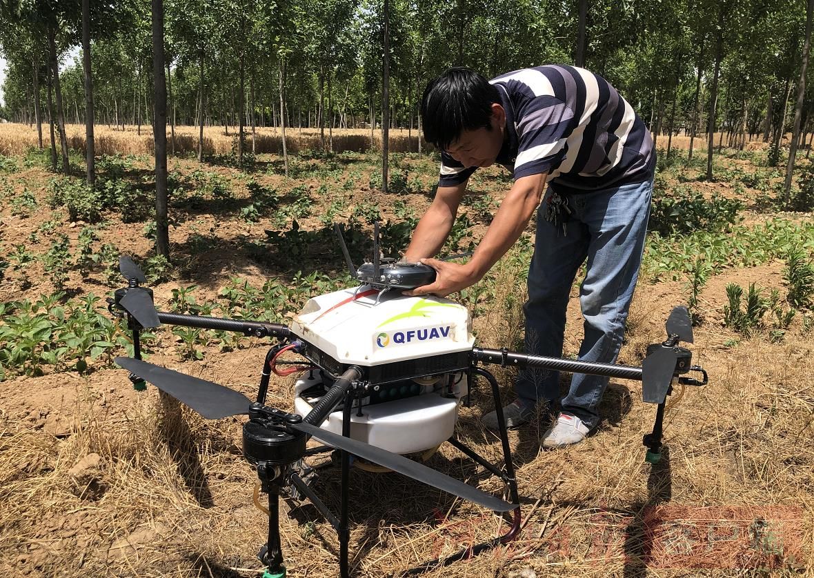 贫困线百名记者进百村丨“飞”越贫困线