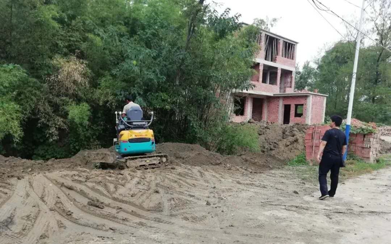 诗鬼“80后”扶贫干部李贺：皖北平原上挥洒热血青春