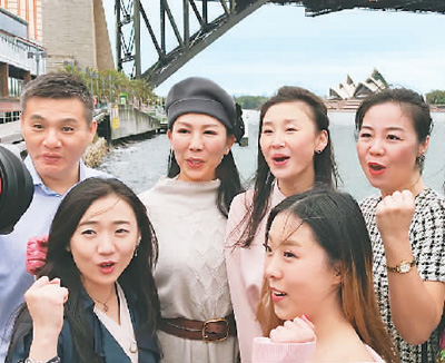 音乐会海内外侨胞“唱响”抗疫好声音