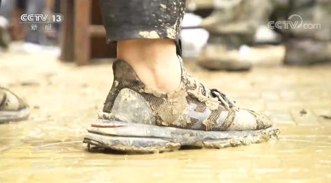 焦点访谈|焦点访谈：救援、抢险、留守巡查……这群人一直在奋战