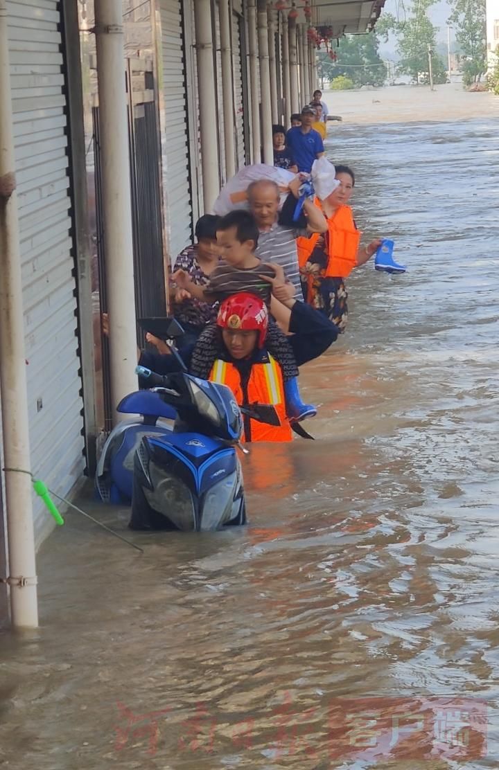 洪水|千里驰援，开封消防洪水中2天救出近千人