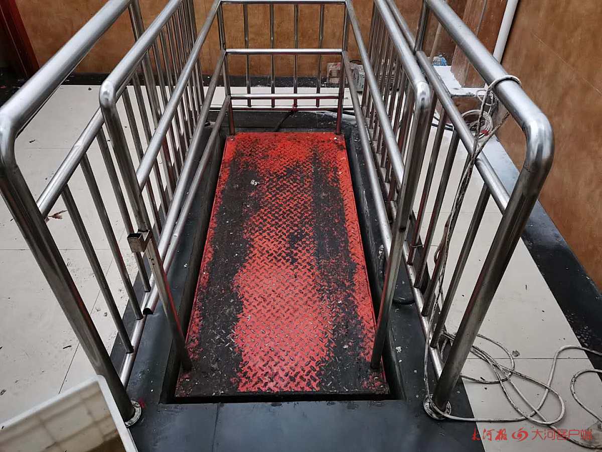 王建国|洛宁男子参加婚宴，从酒店3米高传菜间跌落昏迷至今 家属考虑起诉