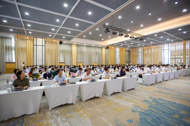 时政|华北水利水电大学与中共修武县委修武县人民政府举行党建美学和校地合作共建签约暨揭牌仪式