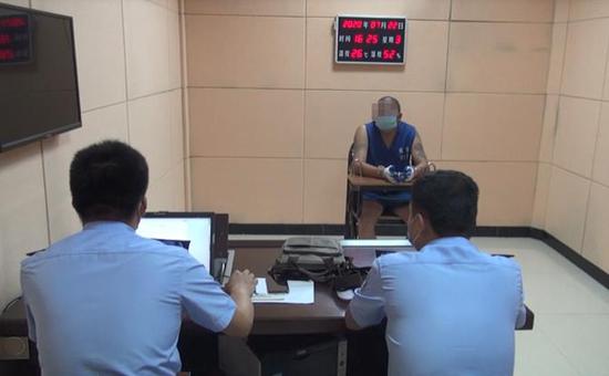 法制|男子借给同学23万被通知去他家拿欠款，进门之后傻眼了……