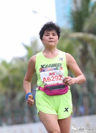 马拉松|13年参加83场马拉松！这位六旬老人不简单