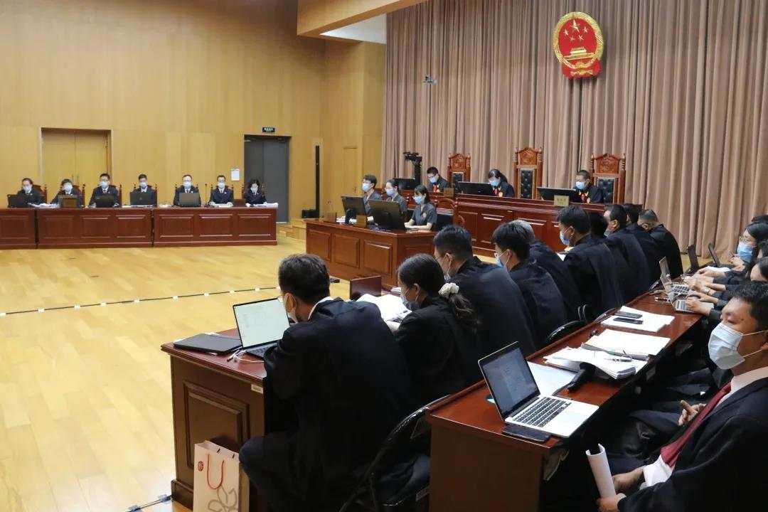法律|黑老大出狱近百辆豪车迎接 天津31人涉黑组织受审
